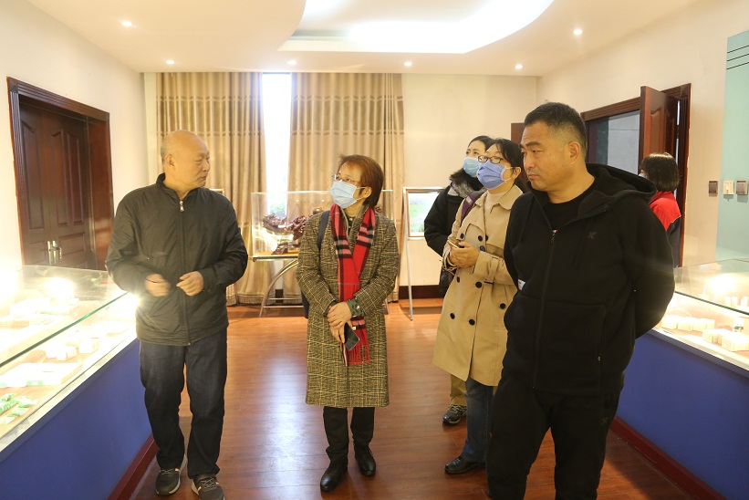 中國農業(yè)大學中國農業(yè)品牌研究中心陸娟教授一行蒞臨我公司調研